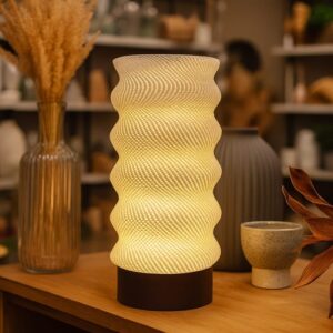lumina-twist-table-lamp