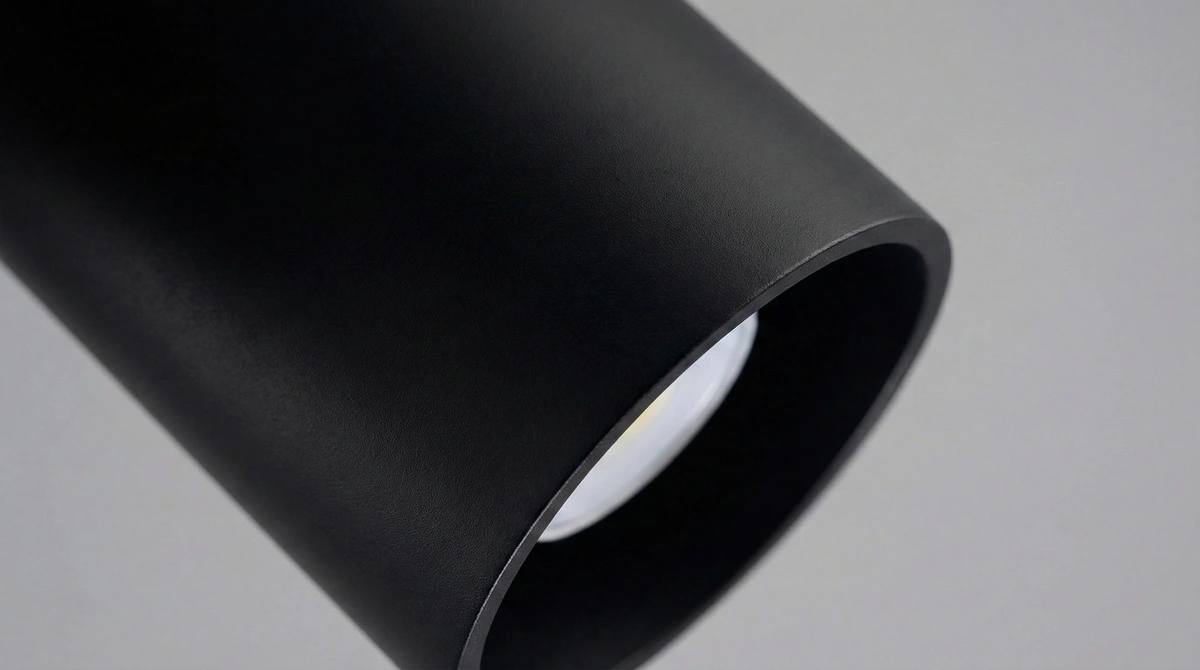 Texture aluminium noir mat suspension